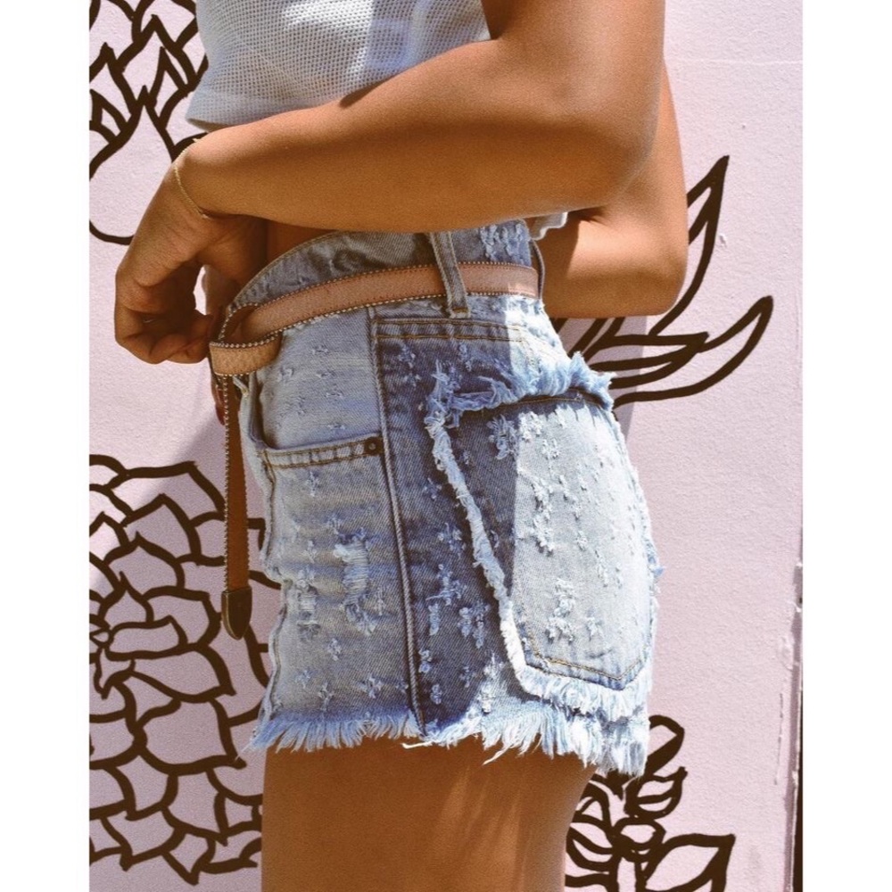 Carmar Titania Spliced Bullet Hole High Rise Short Size 24